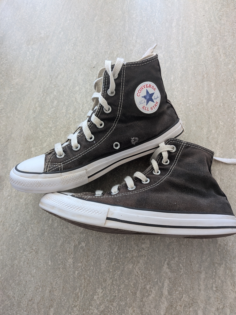 Kids Converse Chuck Taylor All Star High Top Sneakers, Big Kid Sz 5